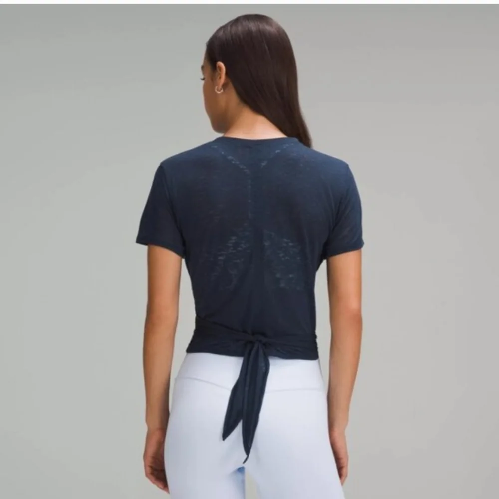 Lululemon Tie-Waist Breathable Short-Sleeve Shirt - Picture 3 of 11